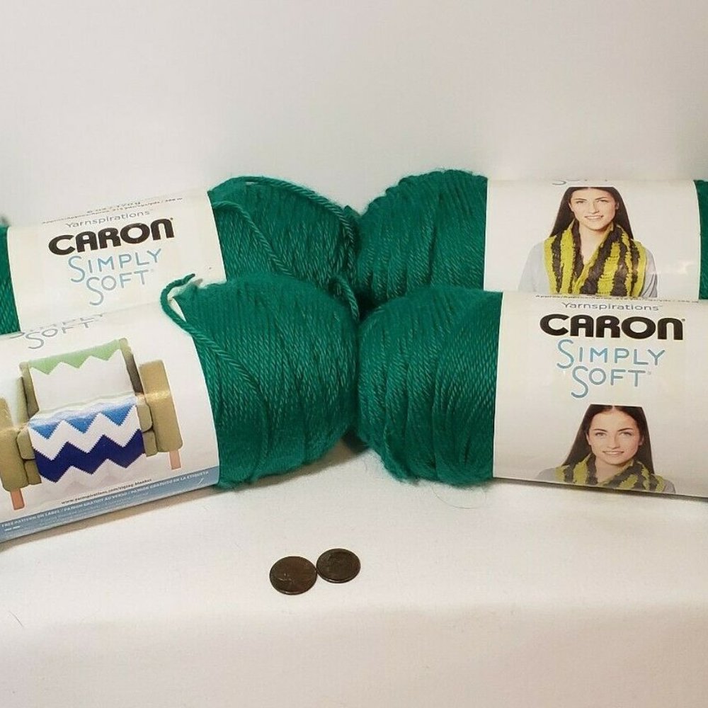 LOT OF 4 SKEINS CARON SIMPLY SOFT YARNSPIRATIONS KELLY GREEN NEW & USED